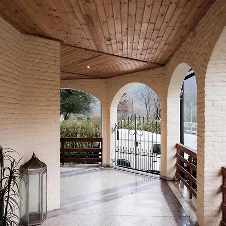 Maison Meuse Waulsort